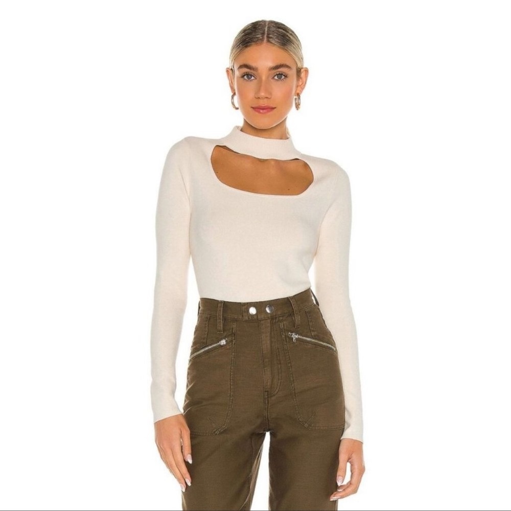 525 Cut Out Mock Neck Top in Chalk Size Medium